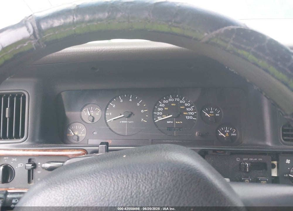 1998 JEEP GRAND CHEROKEE LAREDO VIN: 1J4GZ58S7WC284106