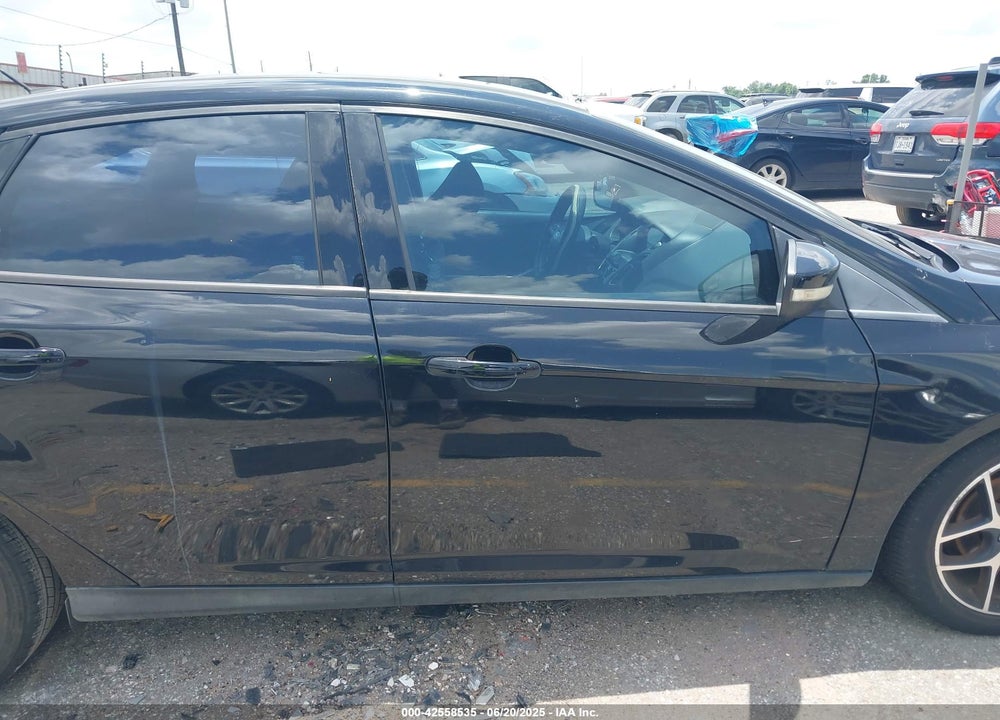 2017 FORD FOCUS VIN: 1FADP3H22HL303222
