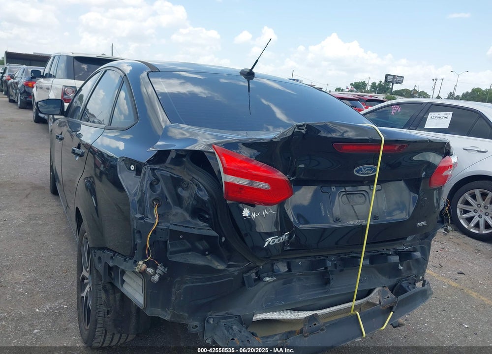 2017 FORD FOCUS VIN: 1FADP3H22HL303222