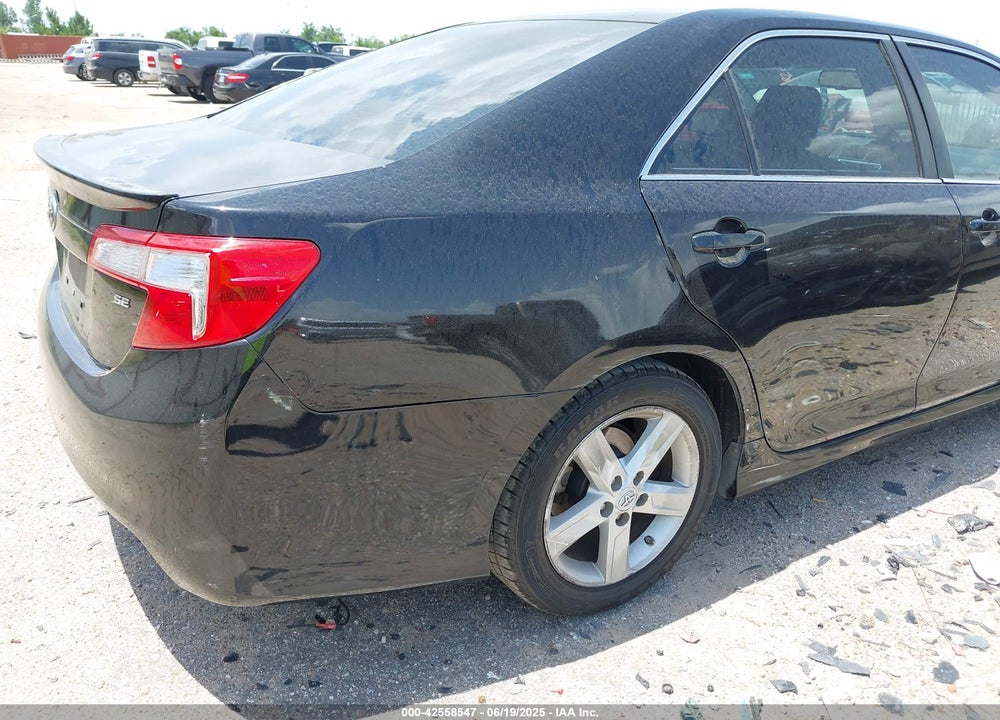 2013 TOYOTA CAMRY SE VIN: 4T1BF1FK4DU220824