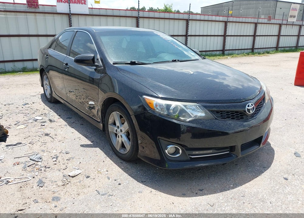 2013 TOYOTA CAMRY SE VIN: 4T1BF1FK4DU220824
