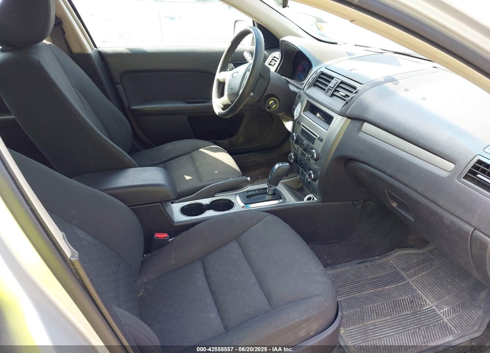 2010 FORD FUSION VIN: 3FAHP0HA9AR311560