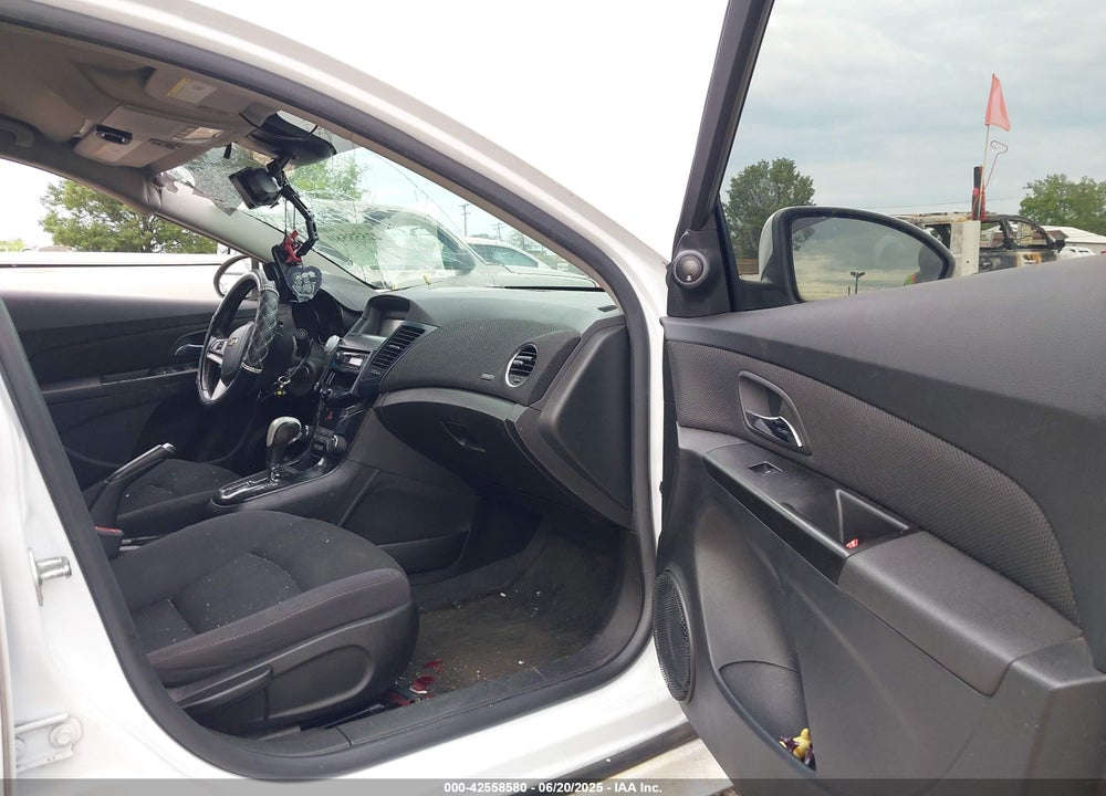 2013 CHEVROLET CRUZE VIN: 1G1PC5SB4D7203089