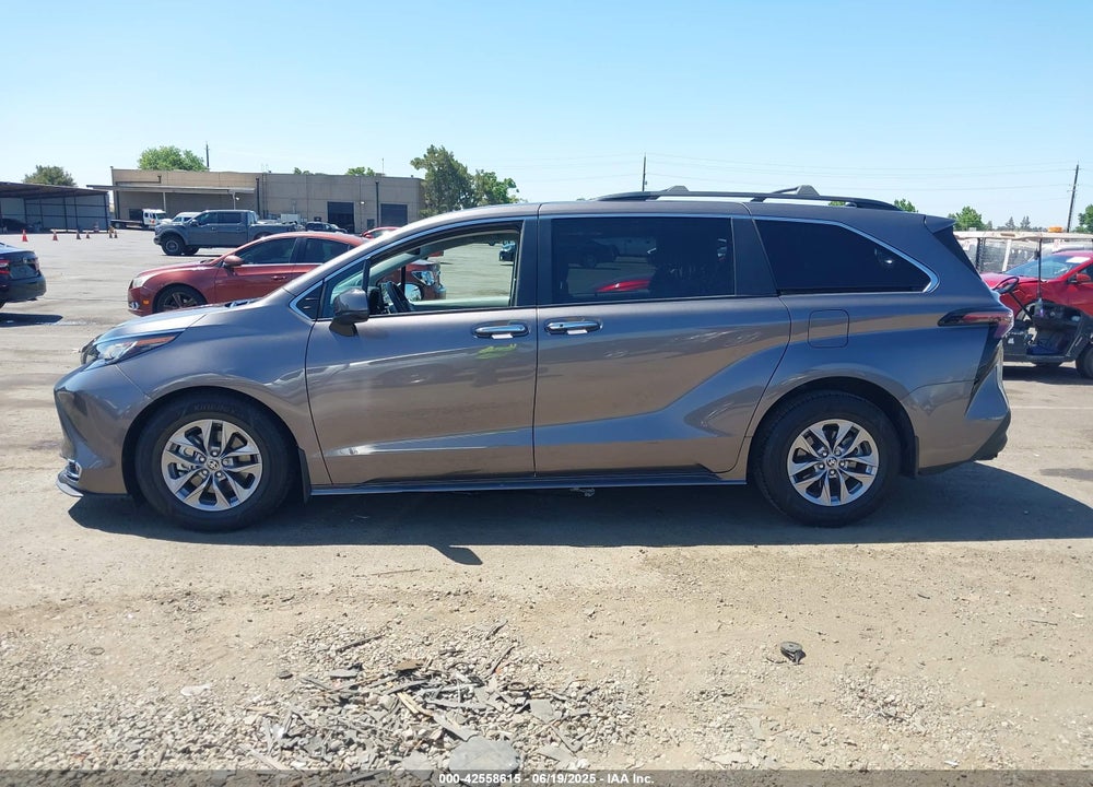 2023 TOYOTA SIENNA XLE VIN: 5TDJRKEC2PS149963