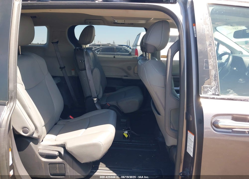 2023 TOYOTA SIENNA XLE VIN: 5TDJRKEC2PS149963