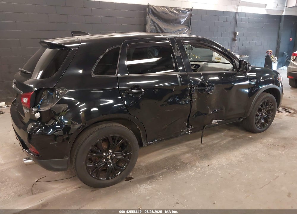 2018 MITSUBISHI OUTLANDER SPORT VIN: JA4AP3AU8JZ024640