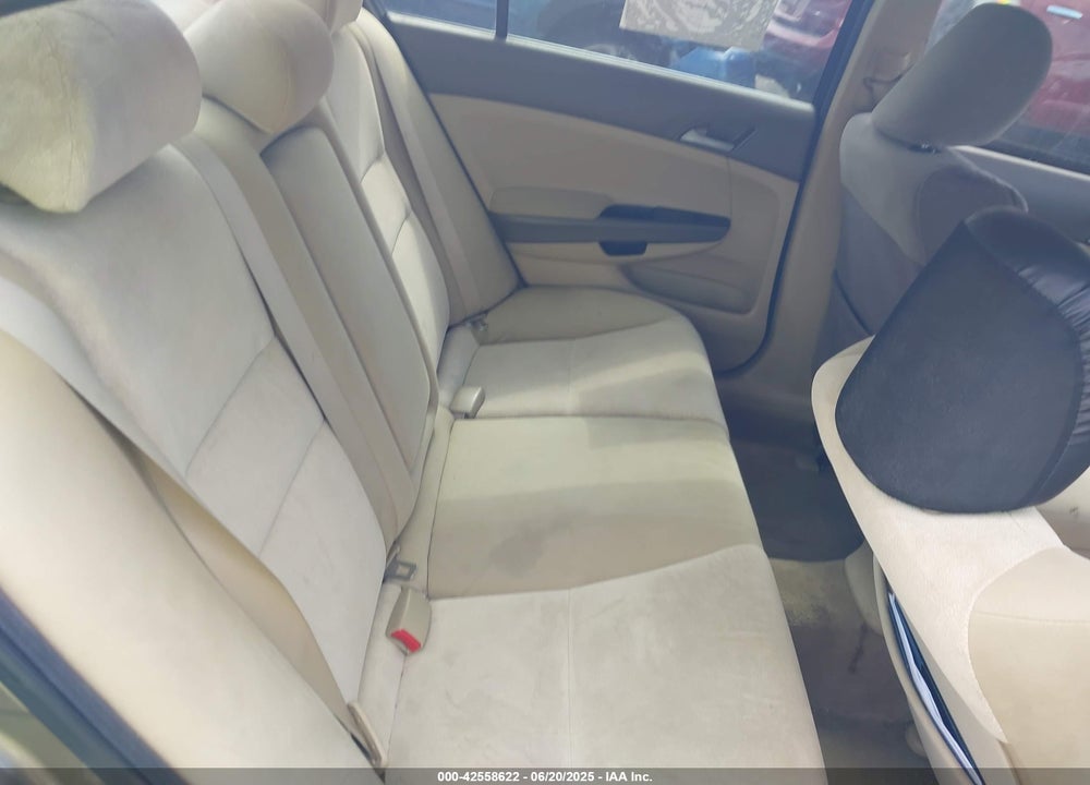 2010 HONDA ACCORD 2.4 LX VIN: 1HGCP2F33AA153460
