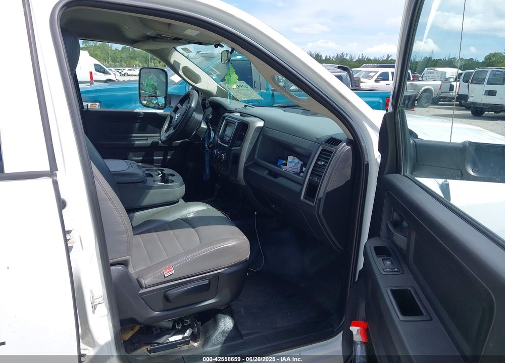 2018 RAM 3500 CHASSIS TRADESMAN/SLT/LAIE VIN: 3C7WRTCL2JG259659