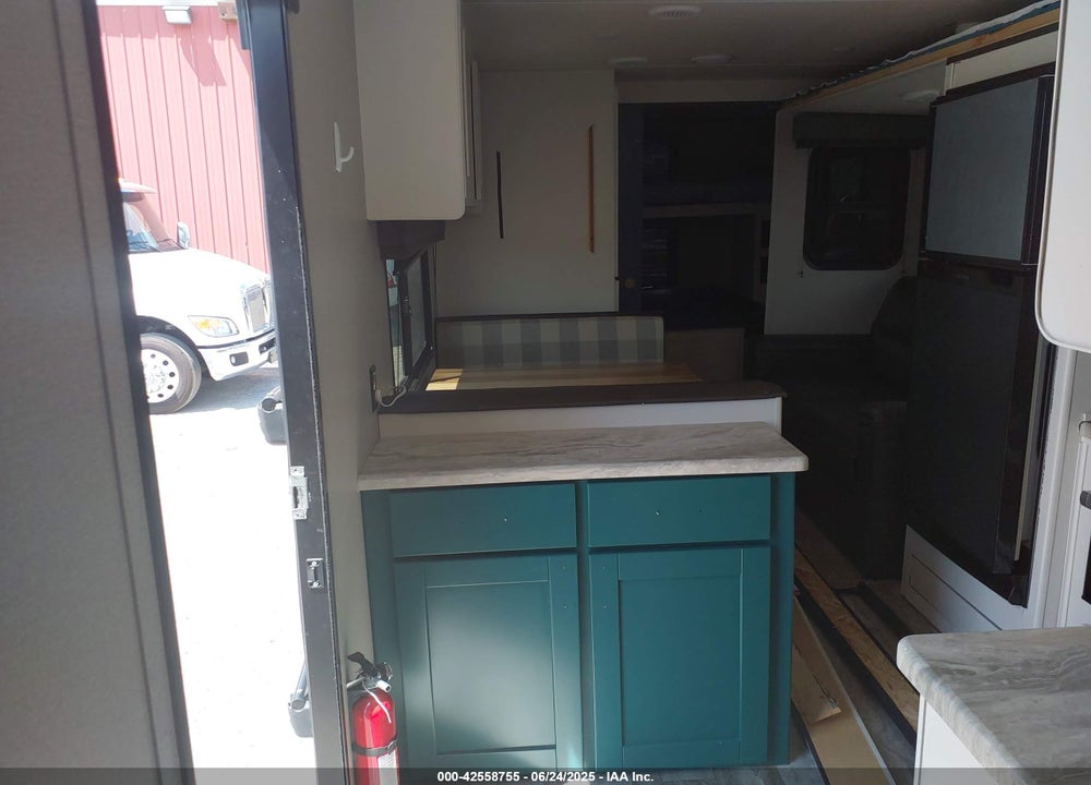 2022 GRAND DESIGN OTHER VIN: 573TT3624N8817813