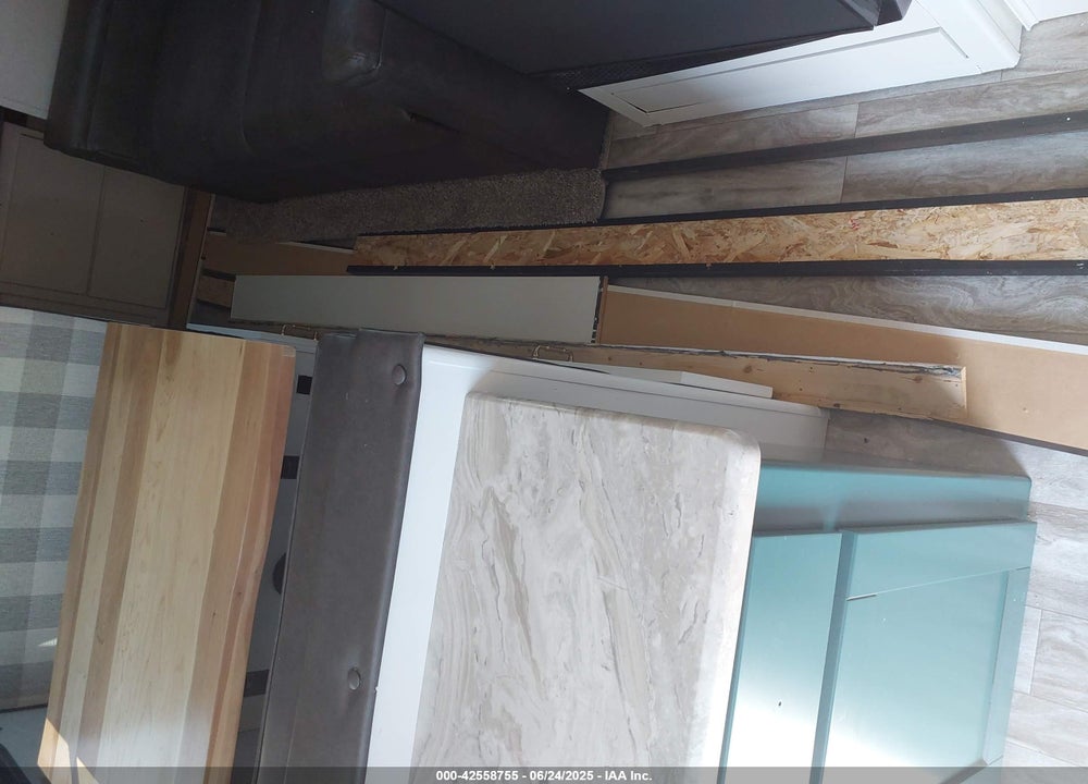 2022 GRAND DESIGN OTHER VIN: 573TT3624N8817813