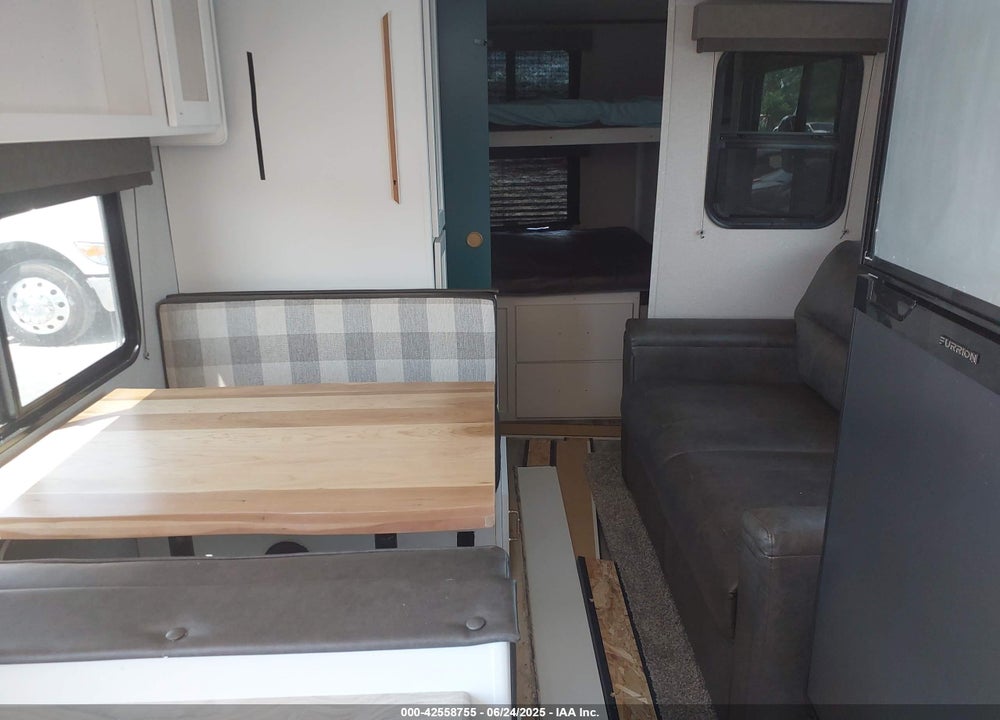2022 GRAND DESIGN OTHER VIN: 573TT3624N8817813