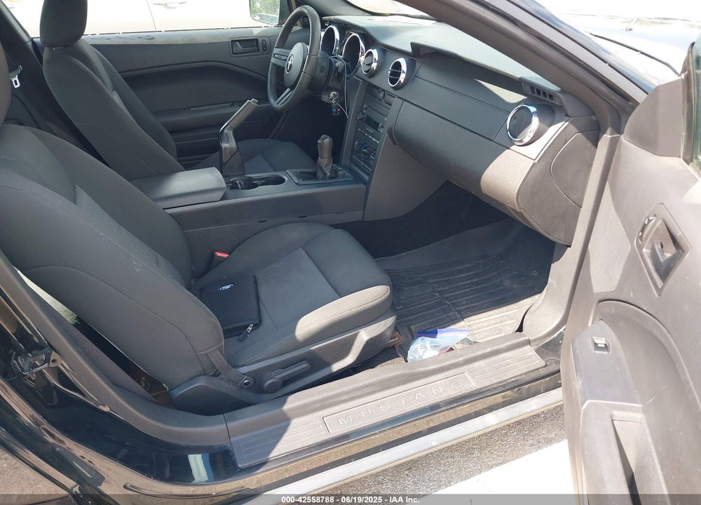 2006 FORD MUSTANG VIN: 1ZVFT80NX65122031