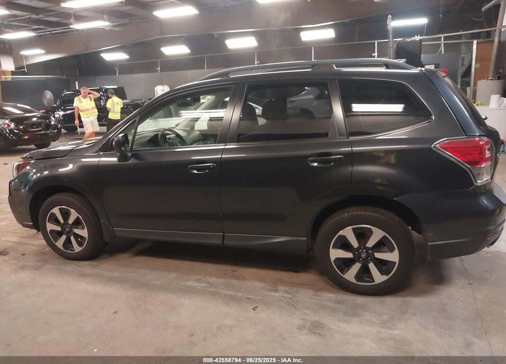 2018 SUBARU FORESTER 2.5I VIN: JF2SJABC1JH421796