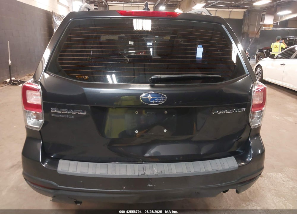 2018 SUBARU FORESTER 2.5I VIN: JF2SJABC1JH421796