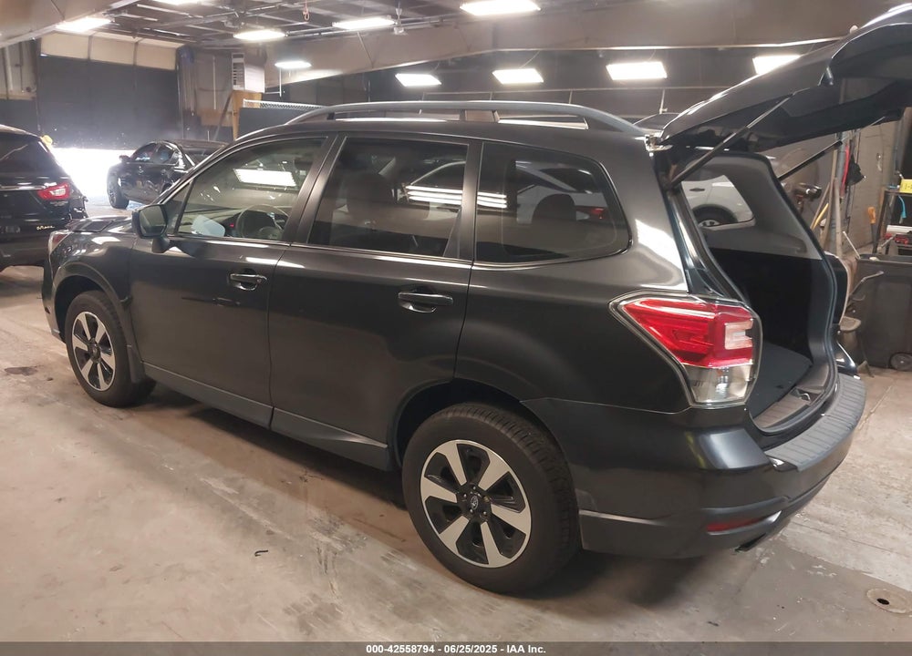 2018 SUBARU FORESTER 2.5I VIN: JF2SJABC1JH421796