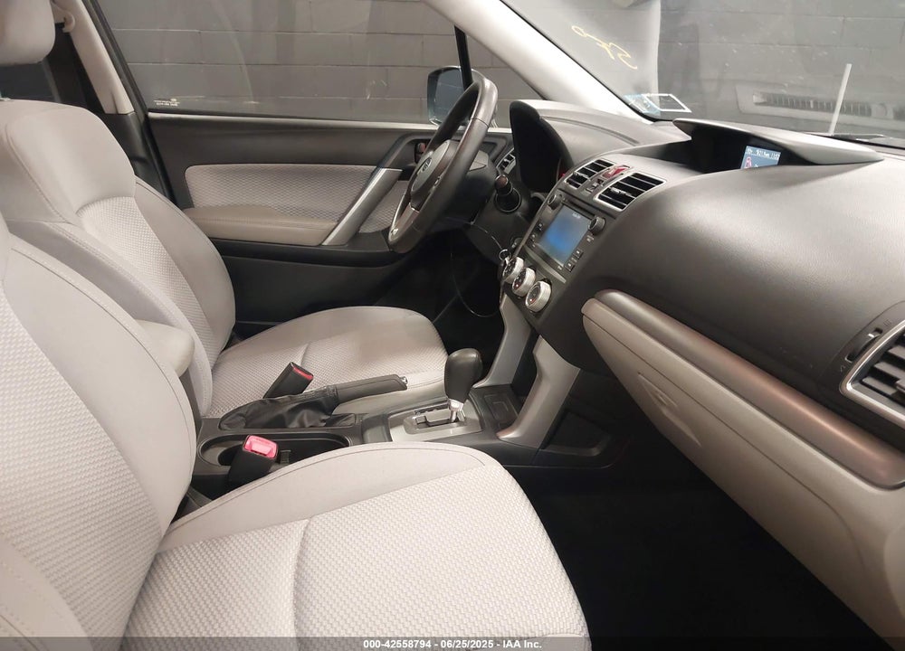 2018 SUBARU FORESTER 2.5I VIN: JF2SJABC1JH421796