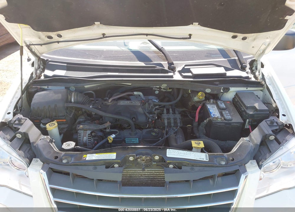 2009 CHRYSLER TOWN & COUNTRY LX VIN: 2A8HR44E99R616054
