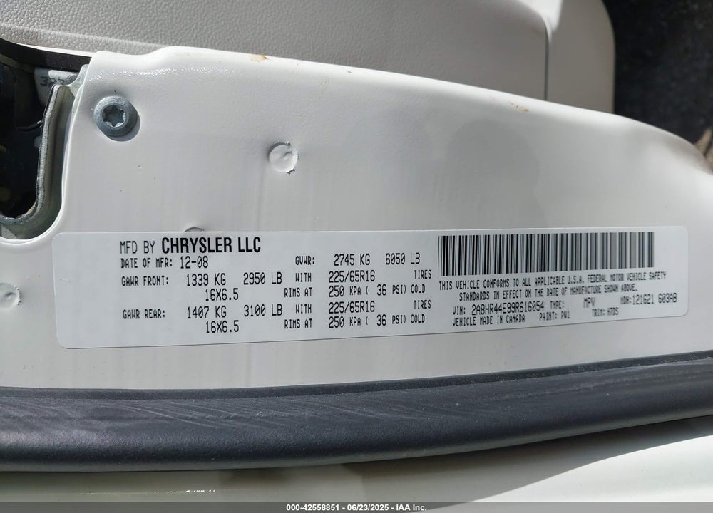 2009 CHRYSLER TOWN & COUNTRY LX VIN: 2A8HR44E99R616054