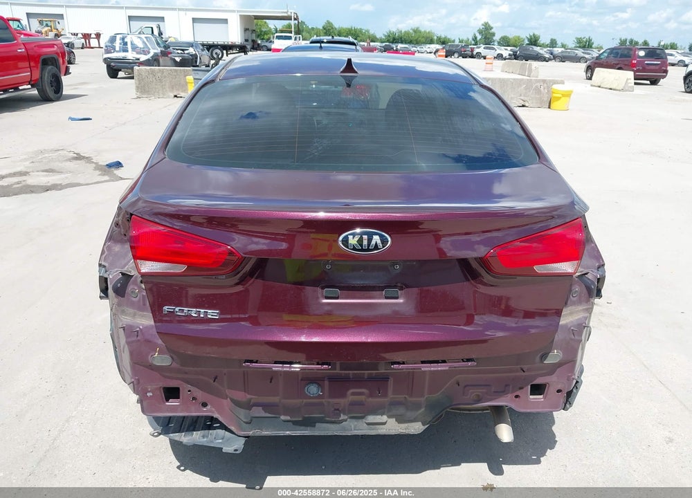 2017 KIA FORTE VIN: 3KPFK4A77HE119867