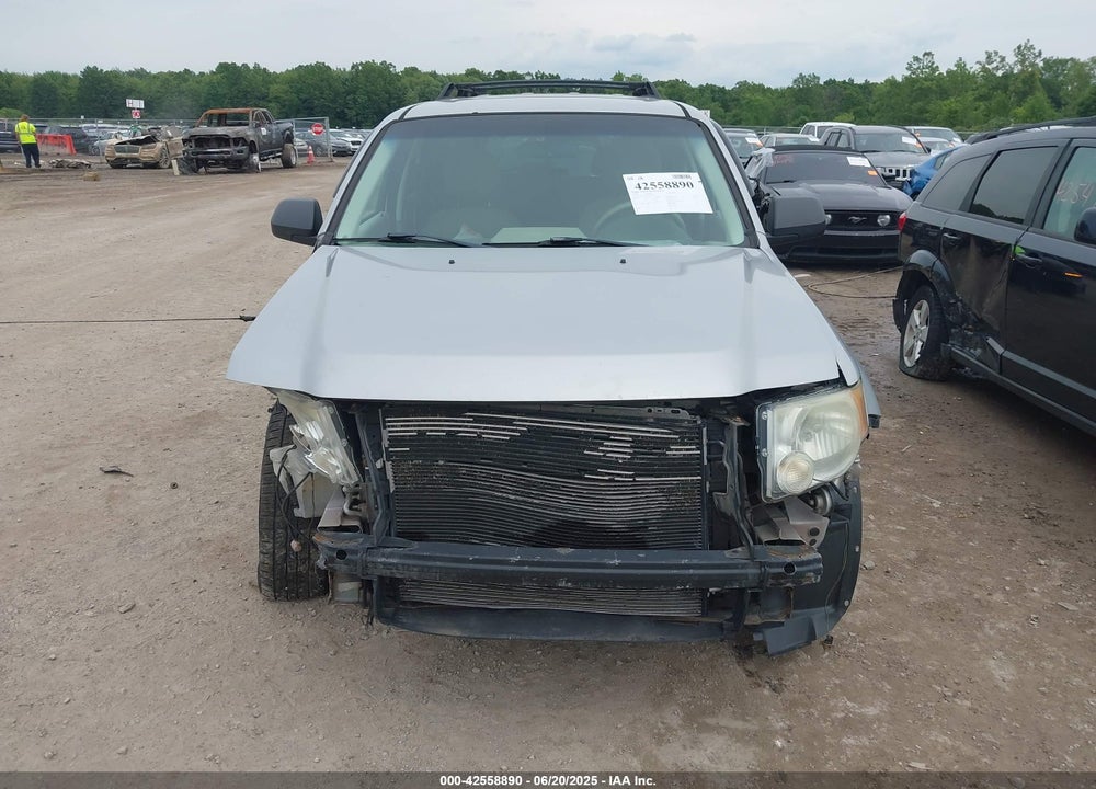 2008 FORD ESCAPE XLT VIN: 1FMCU93128KA54213
