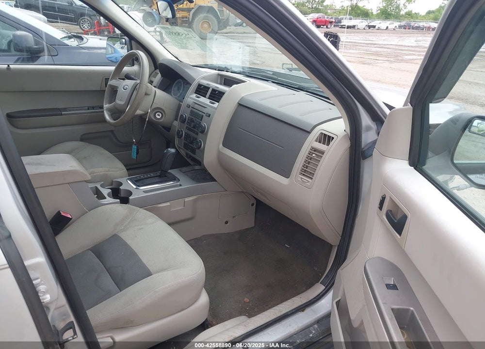 2008 FORD ESCAPE XLT VIN: 1FMCU93128KA54213