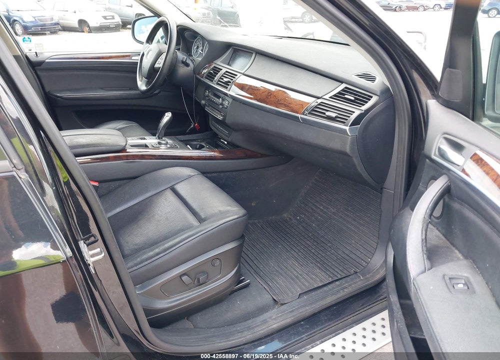 2011 BMW X5 XDRIVE35I/XDRIVE35I PREMIUM/XDRIVE35I SPORT ACTIVITY VIN: 5UXZV4C53BL409682