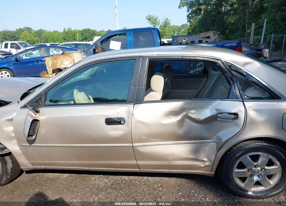 2000 TOYOTA AVALON VIN: 4T1BF28B4YU092979