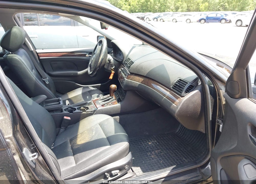 2005 BMW 325I VIN: WBAET37475NJ88773
