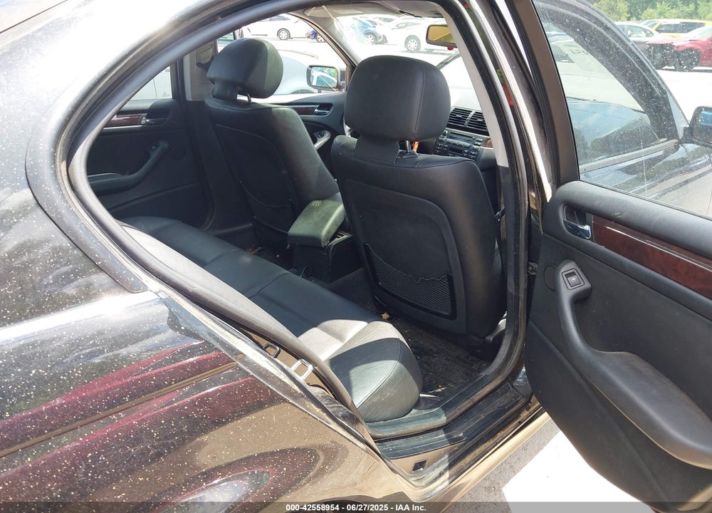 2005 BMW 325I VIN: WBAET37475NJ88773