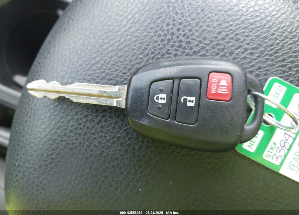 2013 TOYOTA RAV4 VIN: 2T3BFREV8DW050145