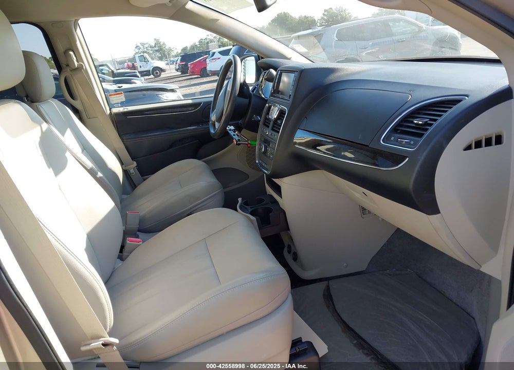 2014 CHRYSLER TOWN & COUNTRY TOURING VIN: 2C4RC1BG1ER285917