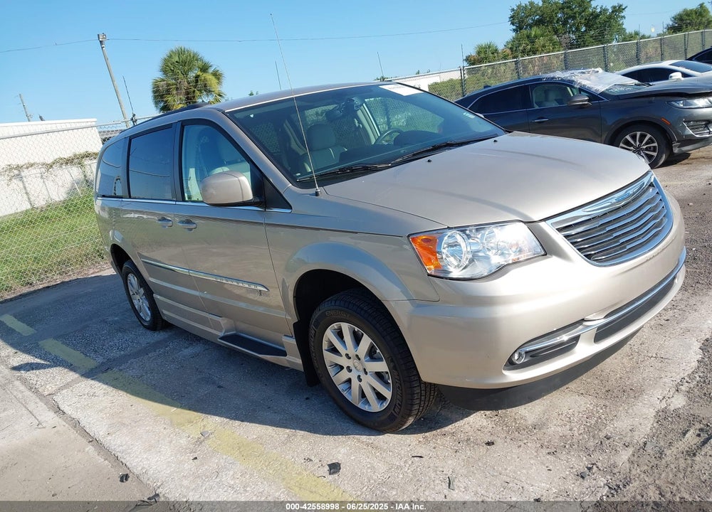 2014 CHRYSLER TOWN & COUNTRY TOURING VIN: 2C4RC1BG1ER285917