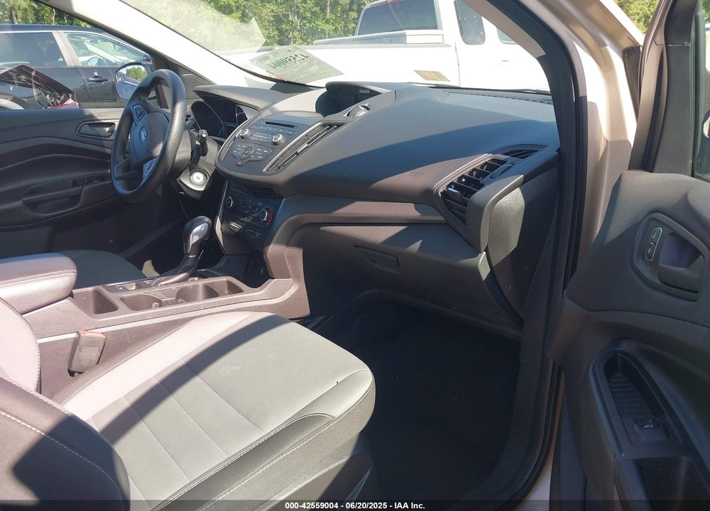 2017 FORD ESCAPE VIN: 1FMCU0F76HUB37532