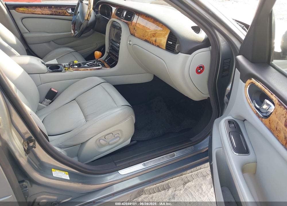 2004 JAGUAR XJ VANDEN PLAS VIN: SAJWA74C84SG20467