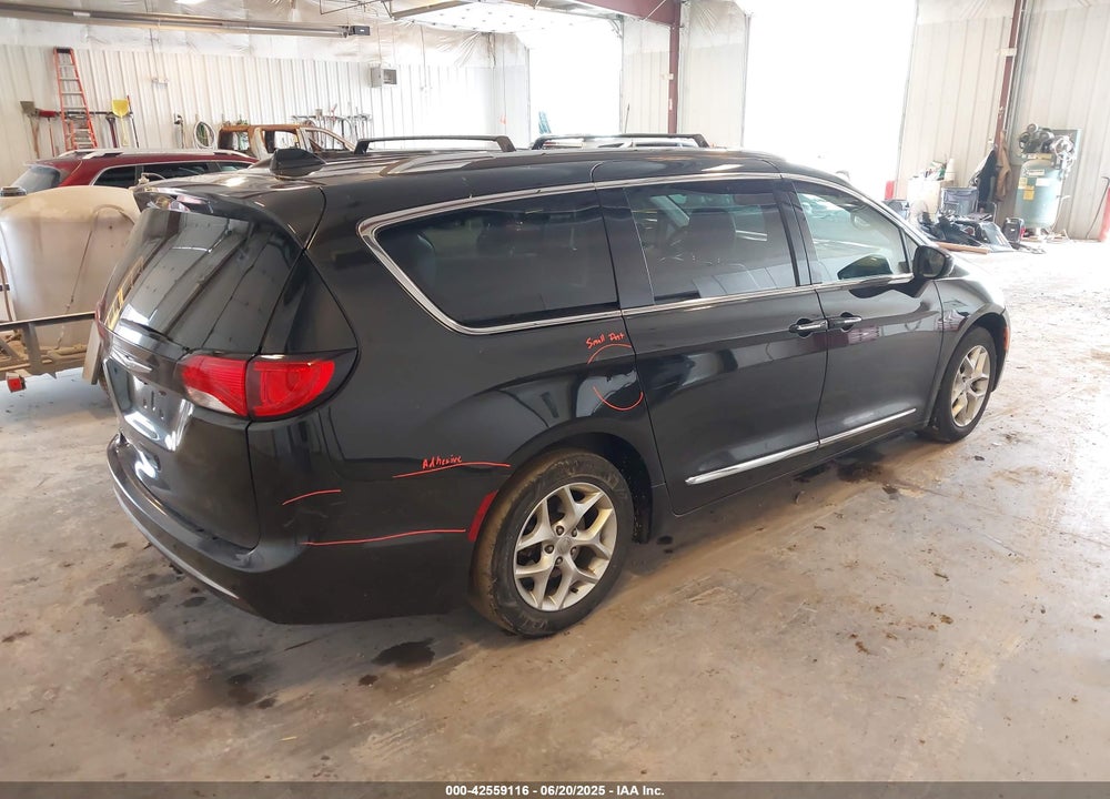 2018 CHRYSLER PACIFICA TOURING L PLUS VIN: 2C4RC1EG2JR197741
