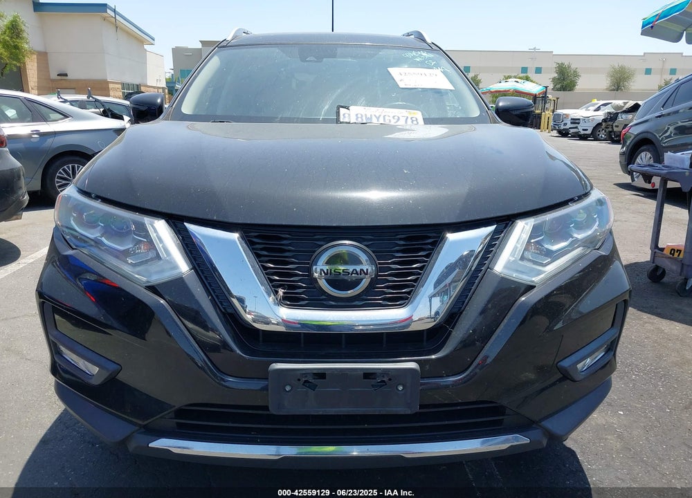 2018 NISSAN ROGUE VIN: JN8AT2MV6JW327096