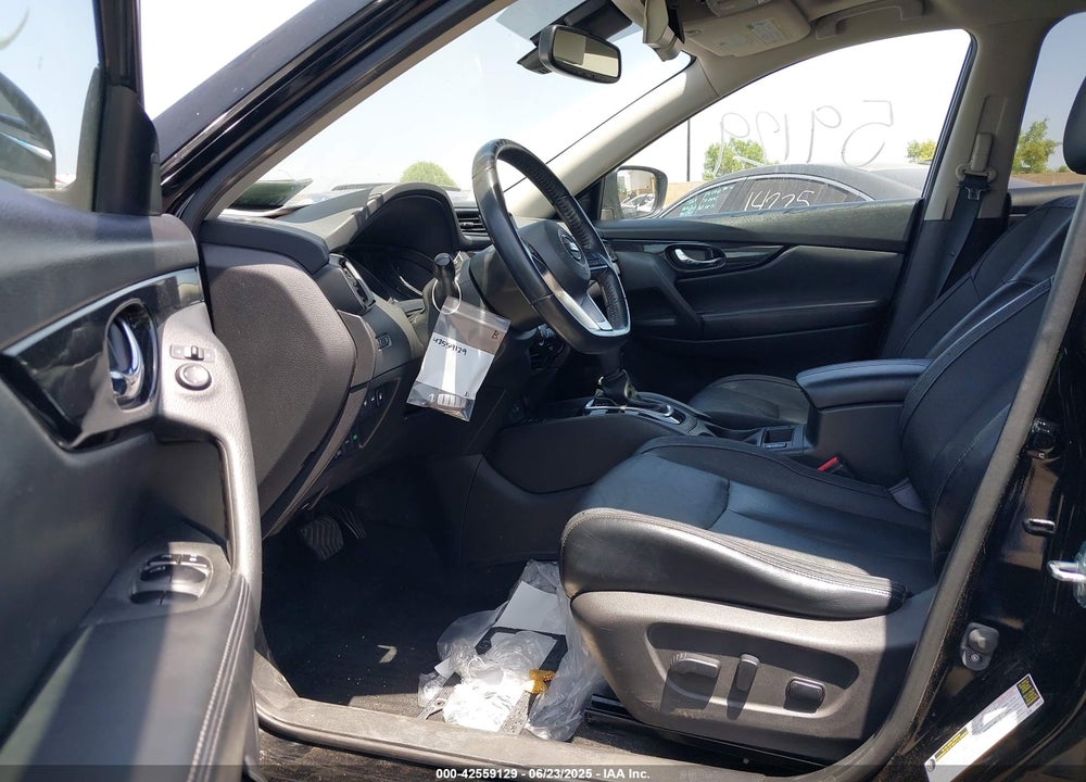 2018 NISSAN ROGUE VIN: JN8AT2MV6JW327096