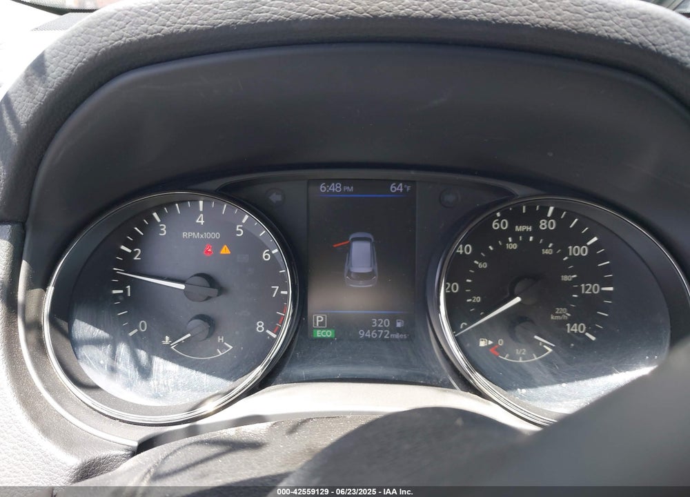 2018 NISSAN ROGUE VIN: JN8AT2MV6JW327096