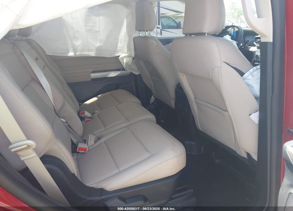 2023 FORD EXPLORER VIN: 1FMSK8DH1PGB82483