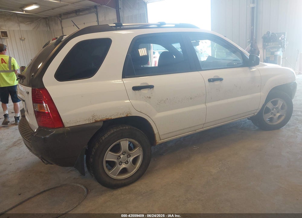 2008 KIA SPORTAGE VIN: KNDJF724287457049