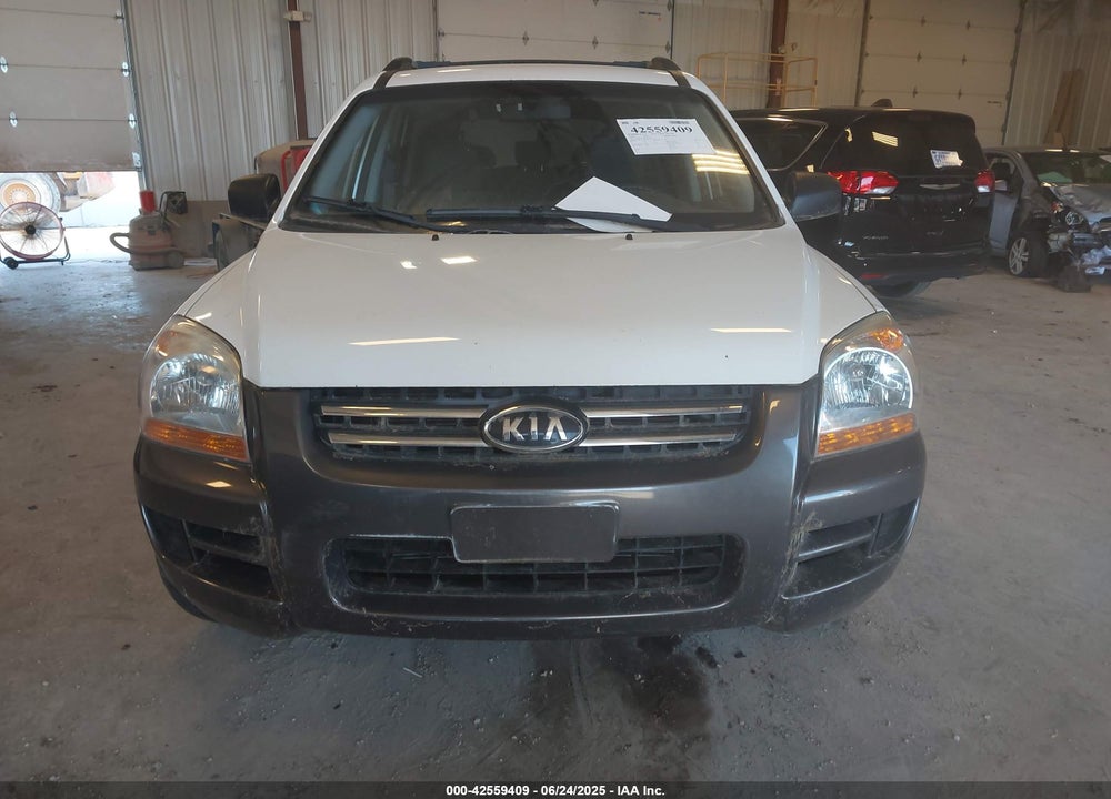 2008 KIA SPORTAGE VIN: KNDJF724287457049
