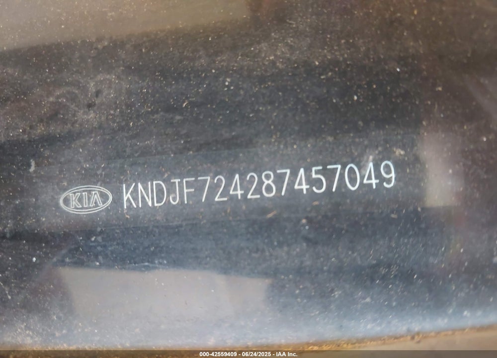 2008 KIA SPORTAGE VIN: KNDJF724287457049