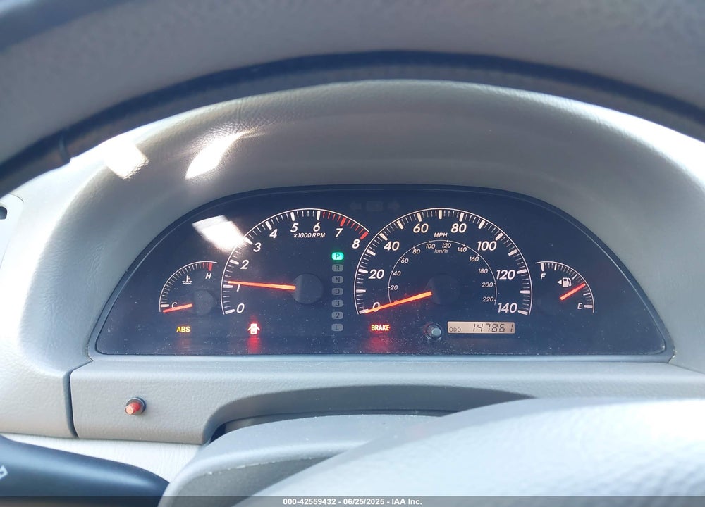 2005 TOYOTA CAMRY LE VIN: 4T1BE32K75U522761