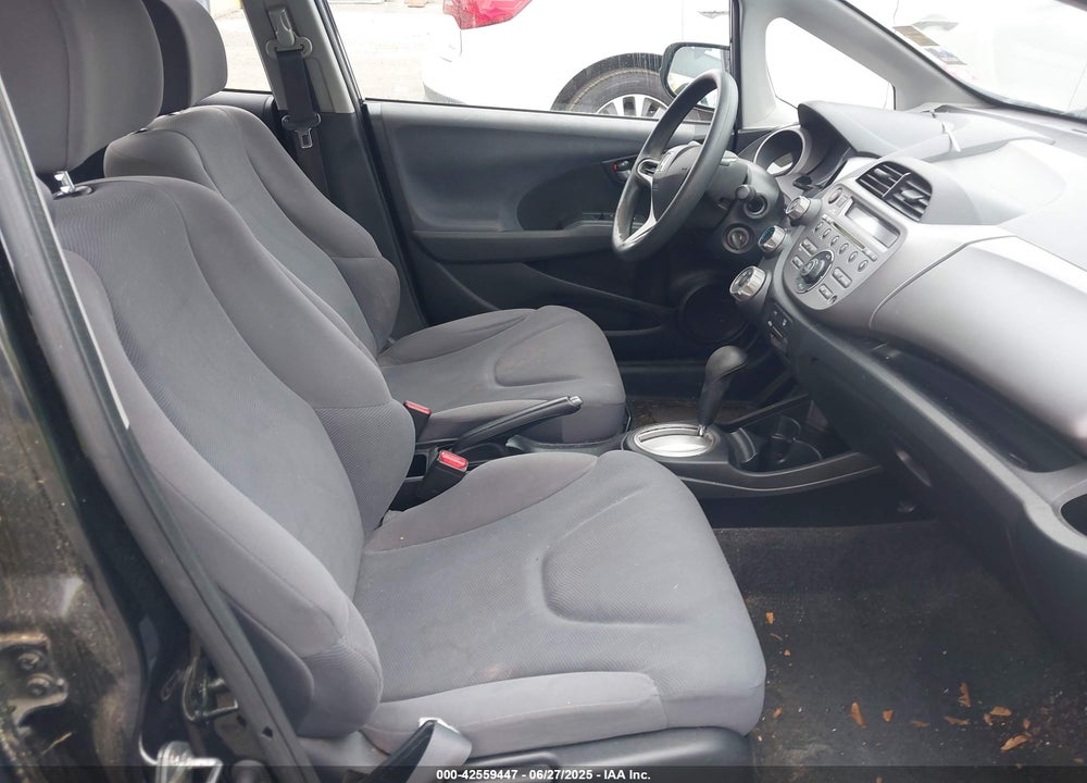 2009 HONDA FIT VIN: JHMGE88269S073491