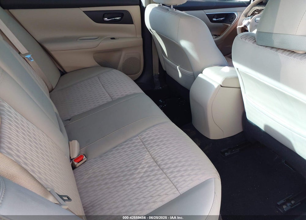 2016 NISSAN ALTIMA VIN: 1N4AL3AP8GC253977