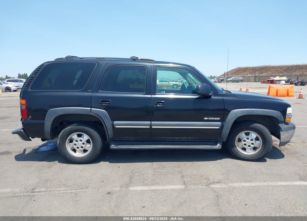 2002 CHEVROLET TAHOE LT VIN: 1GNEK13T22R314086