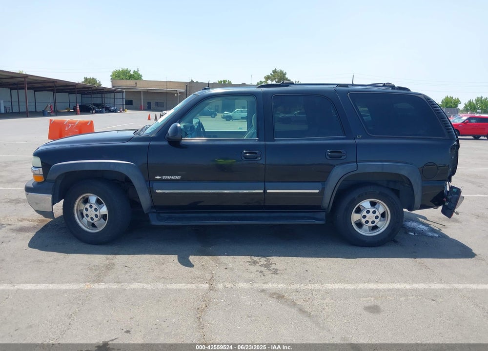 2002 CHEVROLET TAHOE LT VIN: 1GNEK13T22R314086