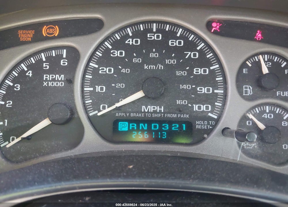 2002 CHEVROLET TAHOE LT VIN: 1GNEK13T22R314086