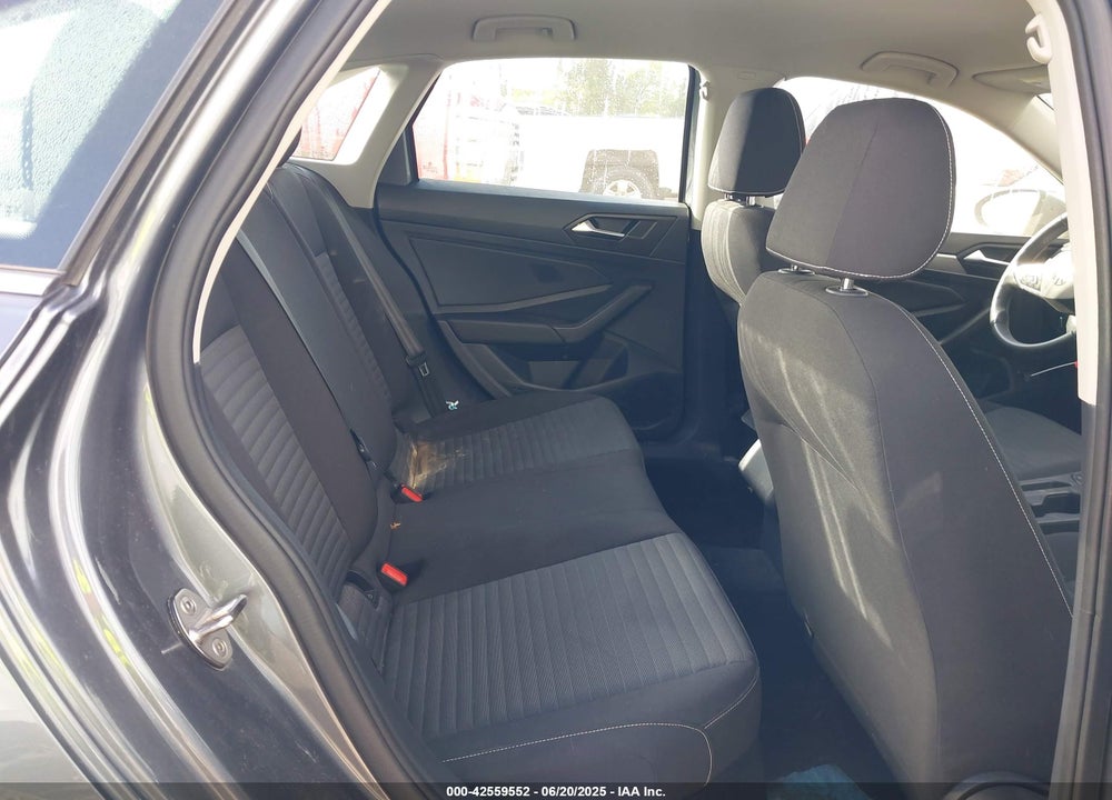 2024 VOLKSWAGEN JETTA VIN: 3VW5M7BU1RM004990