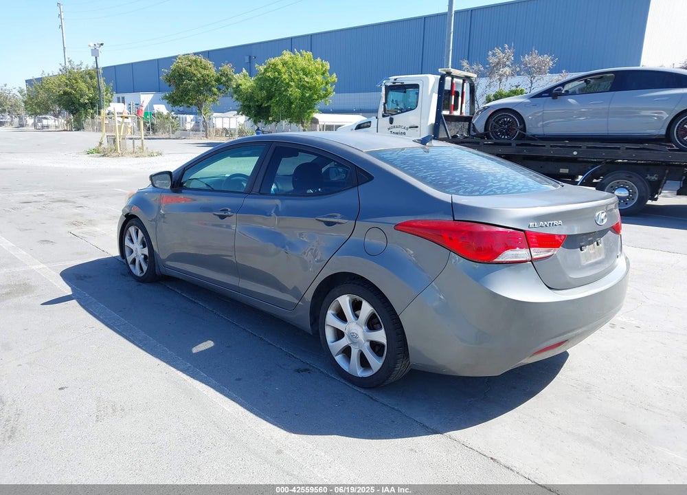 2013 HYUNDAI ELANTRA VIN: 5NPDH4AE2DH200804